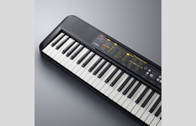 Yamaha PSR-F52 Beginners Keyboard - Image 9